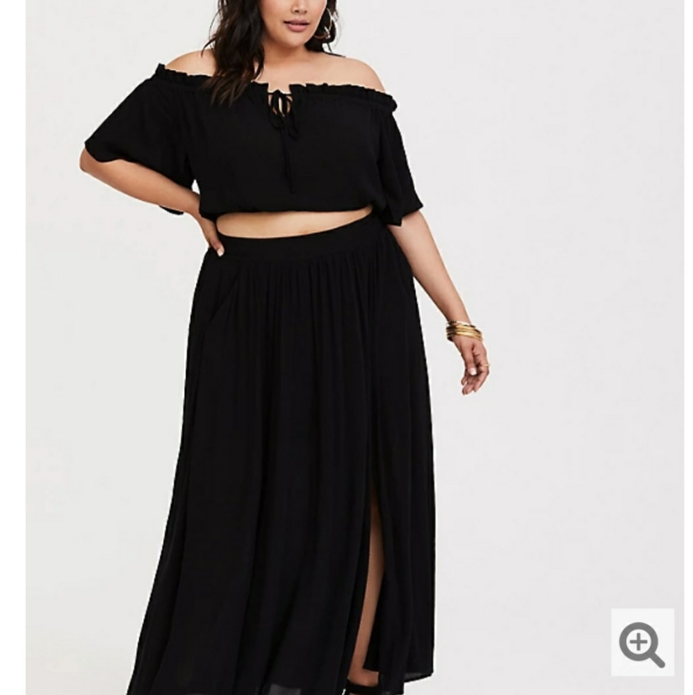 Nwt Torrid black gauze off the shoulder set size 3